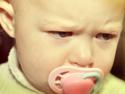 Trött på sportkommentatorer Arg baby